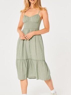 hollister sage green floral tiered midi dress